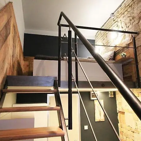 Apartament Economy Hollo *