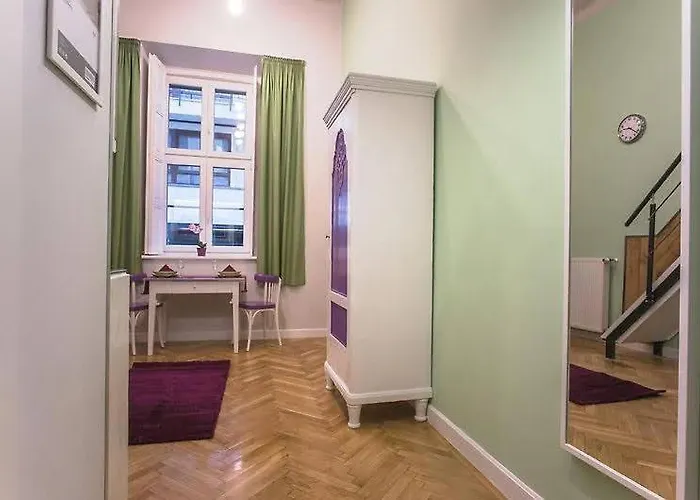 Economy Hollo Appartement Budapest